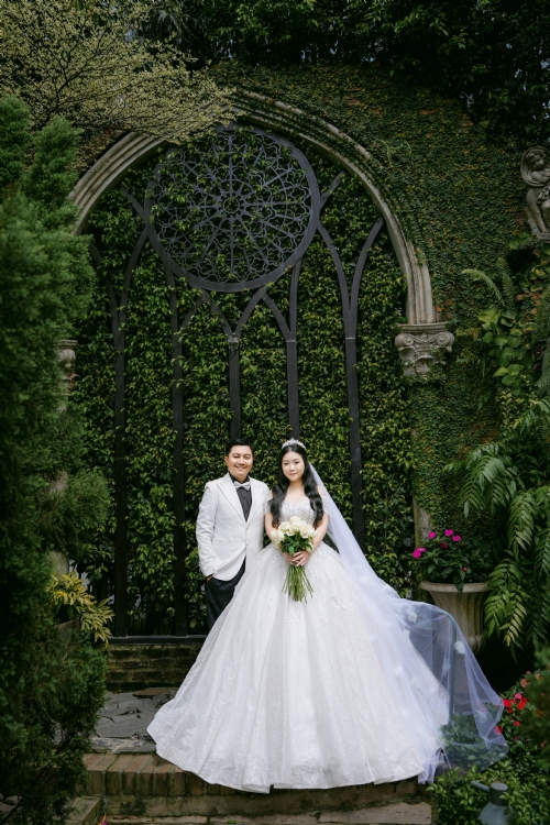 Hình cưới phim trường 